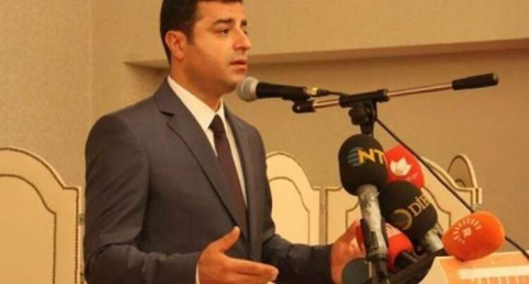 DEMİRTAŞ'IN BAŞARISI CHP'Yİ BÖLDÜ