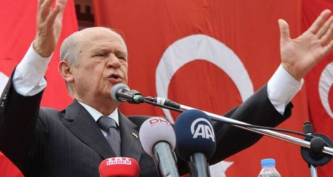 BAHÇELİ'DEN DAVUTOĞLU'NA İLK ELEŞTRİ