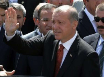 TÖRENE HANGİ LİDERLER KATILACAK ?