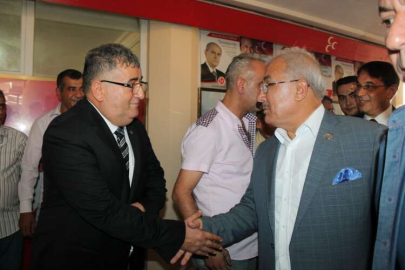 MHP DE COŞKULU BAYRAMLAŞMA