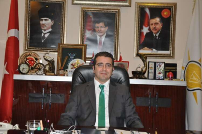 AK PARTİDE BAYRAK DEĞİŞİMİ