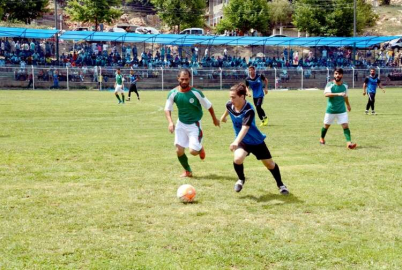 FINDIKPINARI’NDA FUTBOL TURNUVASI HEYECANI