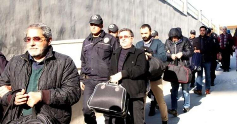 İŞ ADAMLARINA TUTUKLAMA GELDİ