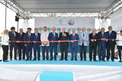 ARKEOLOJİ MÜZESİ İKİ BAKANLA AÇILDI