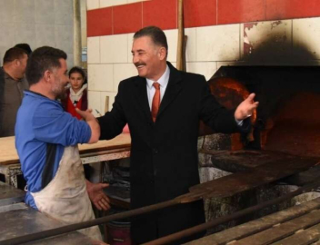 BAŞKAN TUNA’YA, ÇAMLIYAYLA’DAN TAM DESTEK