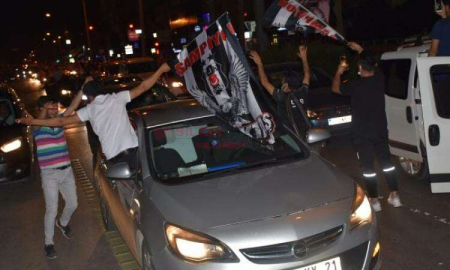 MERSİN'DE BEŞİKTAŞ TARAFTARLARI YASAK DİNLEMEDİ !