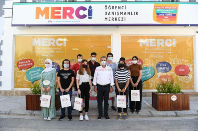 SEÇER'DEN, GENÇLERİN GELECEĞİNE IŞIK TUTAN MERCİ’YE ZİYARET