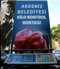 AKDENİZ ZABITASI SEMT PAZARLARINA TARTI KONTROL NOKTALARI KURDU