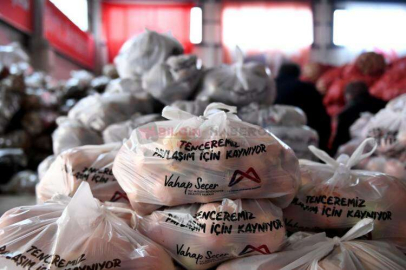 BÜYÜKŞEHİR, DAR GELİRLİYE PATATES VE SOĞAN DAĞITIMINA BAŞLADI