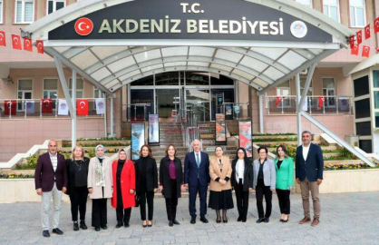 BAŞKAN GÜLTAK, MKYK ÜYELERİ VE MİLLETVEKİLLERİNİ AĞIRLADI