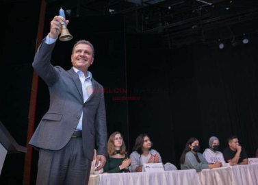 BAŞKAN SEÇER, GENÇLERE SESLENDİ: “SİZLER BİZLERE ENERJİ VERİYORSUNUZ”