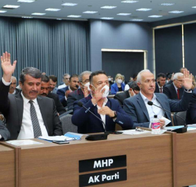 DİKİLİTAŞ İLE KARACAİLYAS’I BİRBİRİNE BAĞLAYACAK KÖPRÜYÜ GÜNDEME GETİRDİ