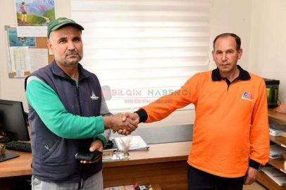 MERSİN BÜYÜKŞEHİR PERSONELİNDEN ÖRNEK DAVRANIŞ