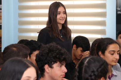 Toroslar Belediye Başkan Atsız Afşın Yılmaz, Liseli Gençlerle Söyleşi Yaptı
