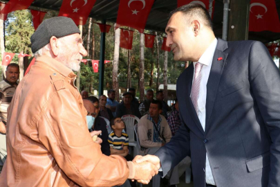 Toroslar Belediye Başkanı Atsız Afşın Yılmaz, Babalar Gününü Kutladı