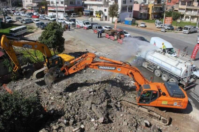Toroslar Belediyesi, İlçe Sınırları İçerisindeki Her Noktaya Hizmet Götürüyor