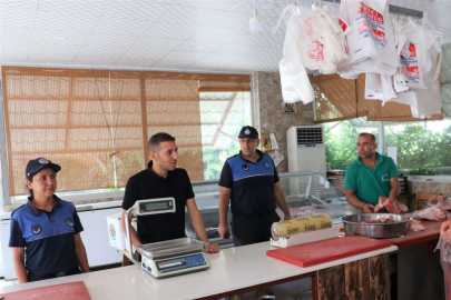 Toroslar Belediyesi, Kurban Bayramı Öncesi İlçe Genelindeki Kasaplarda Hijyen Denetimi Gerçekleştirdi