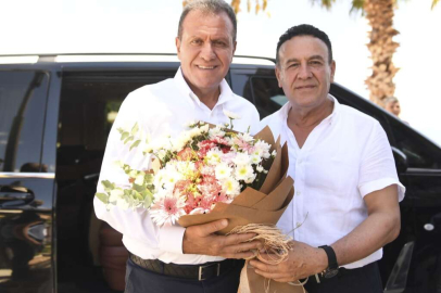 Başkan Seçer Aydıncık, Bozyazı ve Anamur’da Vatandaşla Buluştu