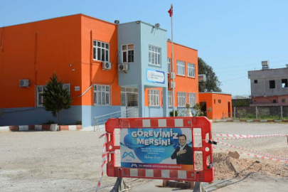 Mersin Büyükşehir Belediyesi Okullarda Tadilat Gerçekleştiriyor