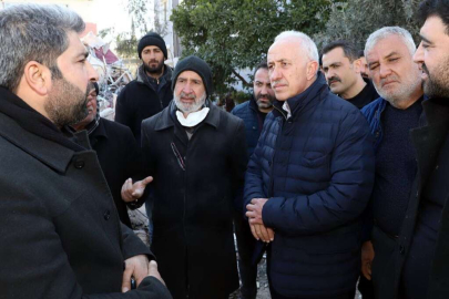 Akdeniz Belediyesi, Depremin Yaralarını  Sarmaya Devam Ediyor