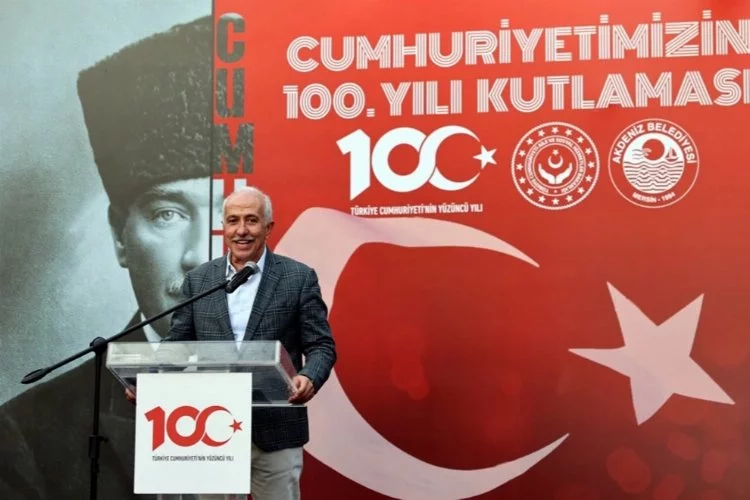 Akdeniz Belediye Başkanı  GÜLTAK; CUMHURİYETİN 100’ÜNCÜ Yaşını Kutladı