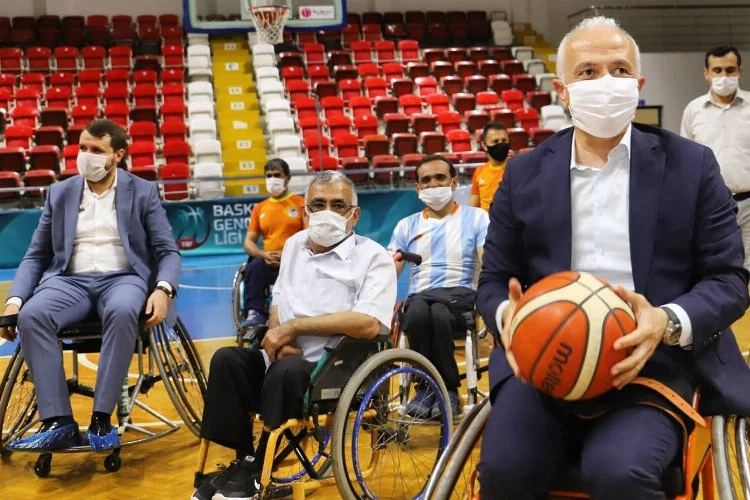 Akdeniz Belediye Spor Kulübü Tekerlekli Sandalye Basketbol Takımı 2’inci Lige Çıktı