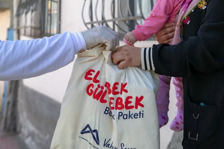 “El Bebek Gül Bebek"  Projesinde Dağıtılan Paket Sayısı 25 Bine Ulaştı.